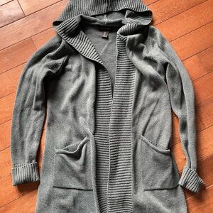 Tahari cardigan